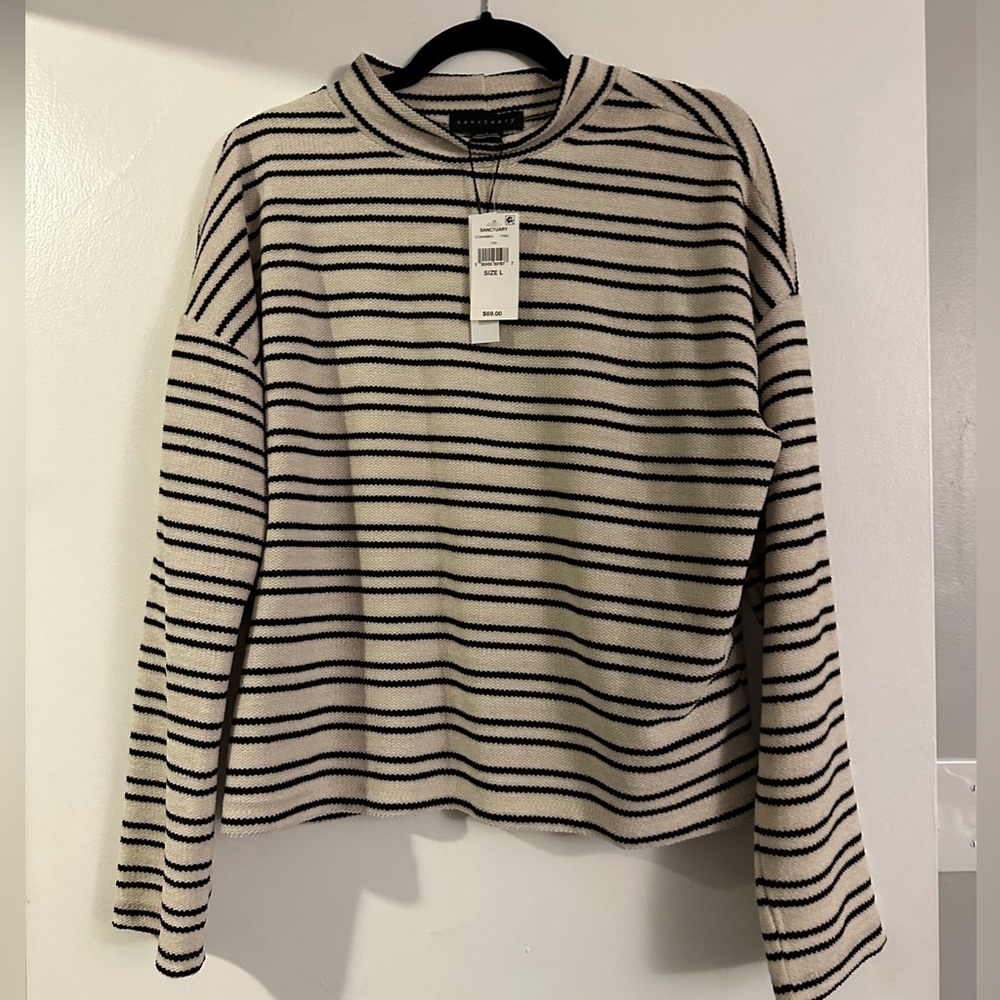 NWT striped mock neck pullover, L